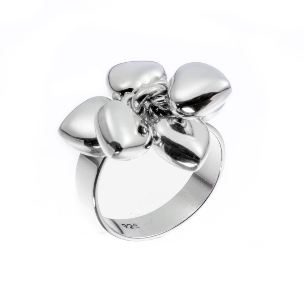 Anillo de Plata con Corazones colgantes