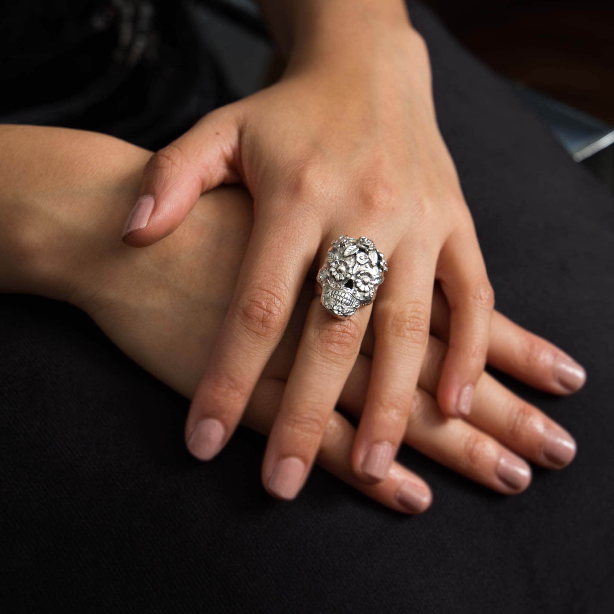 Anillo calavera mexicana de plata